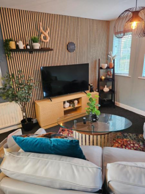 Hillsome Hosting Gorton Ideal for contractors and family
